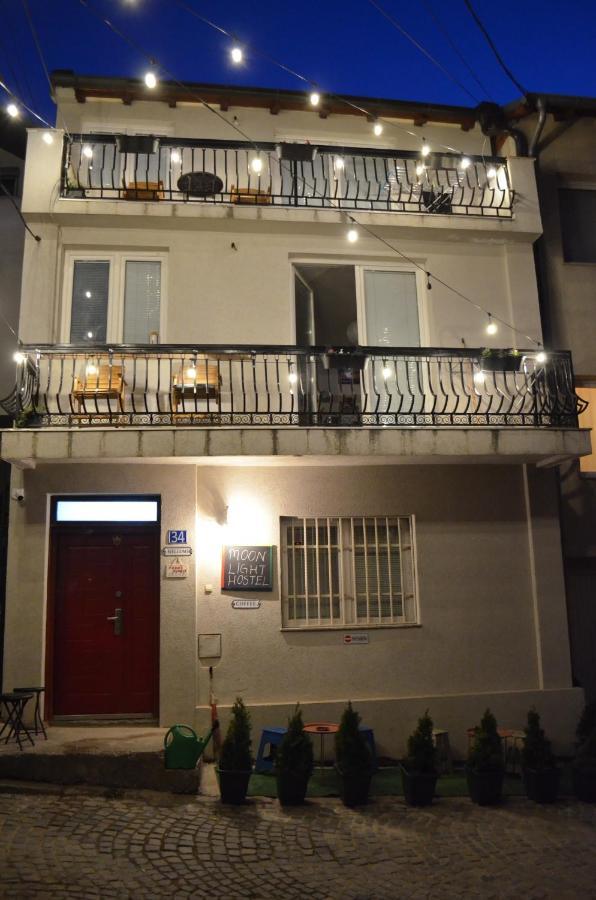 Moonlight Hostel プリシュティナ エクステリア 写真